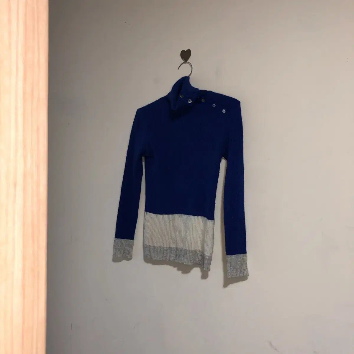 Vintage indistinct blue turtle neck